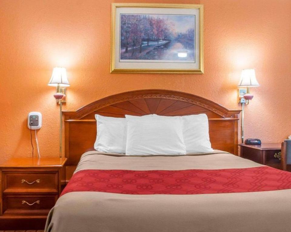 Econo Lodge Cuba I-86 Bagian luar foto