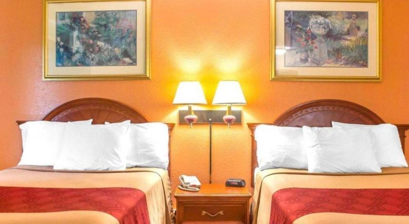 Econo Lodge Cuba I-86 Bagian luar foto