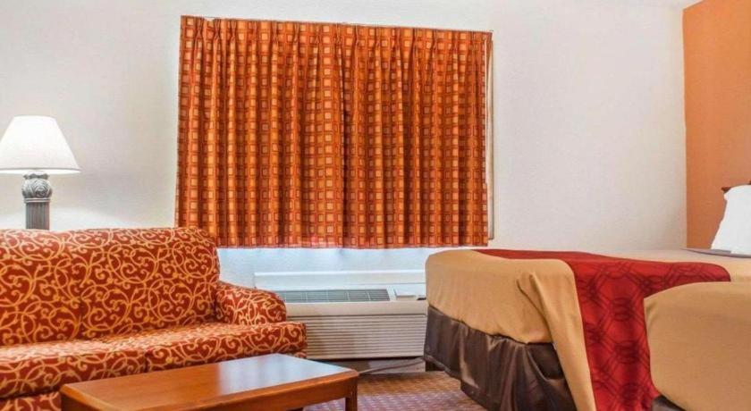Econo Lodge Cuba I-86 Bagian luar foto